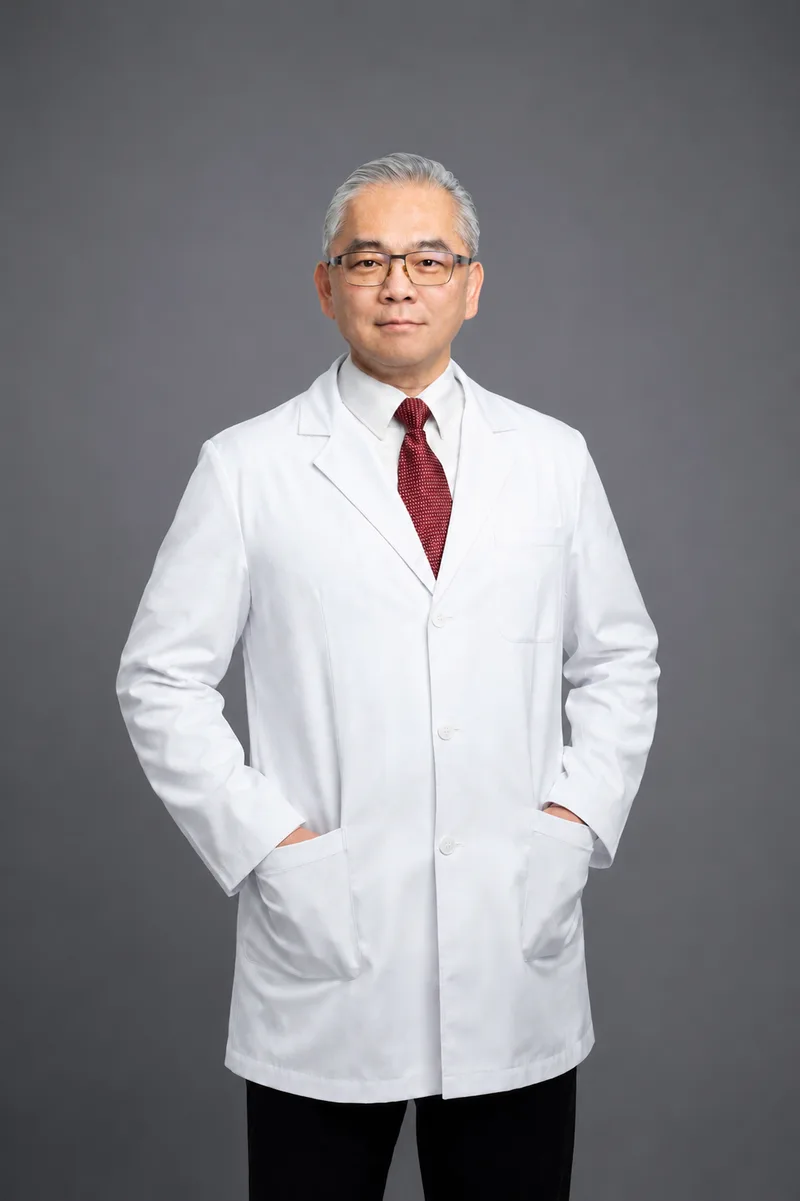 顏肇宏 博士